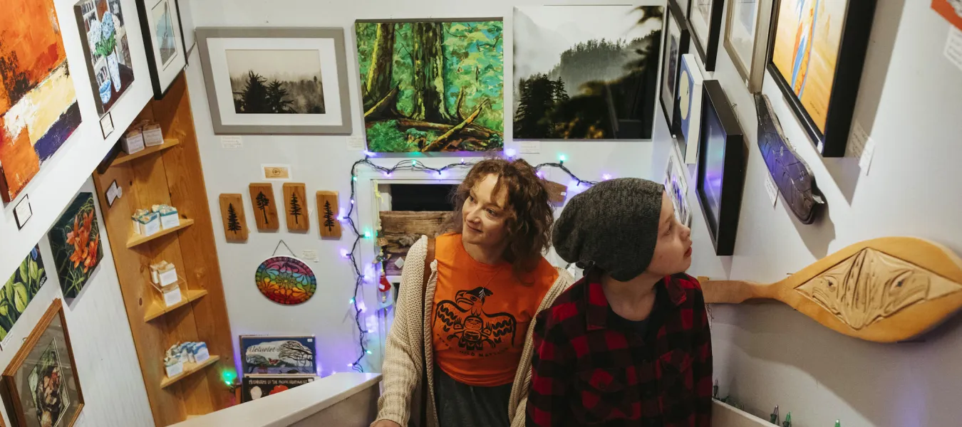Port Alberni Vancouver Island BC Blue Fish Gallery Melissa Renwick ZenSEekers