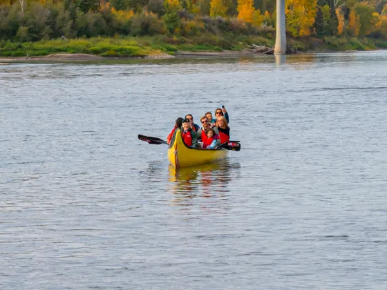 Metis Crossing paddling canoe fall colours Rob Hislop ZenSeekers