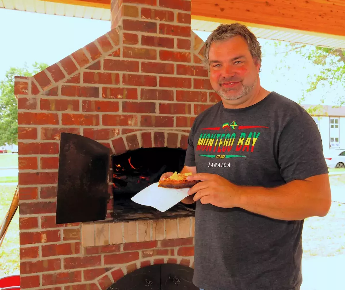 Outdoor pizza oven located in Vermilion