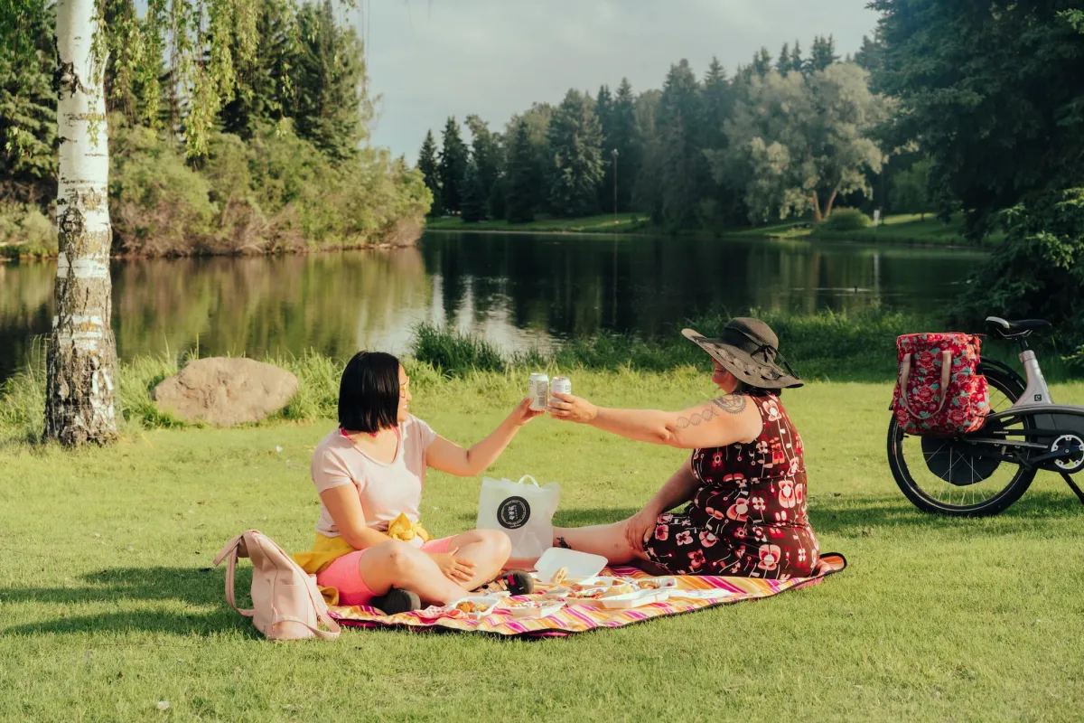 Picnic via bike at Hawrelak Park, Edmonton AB.