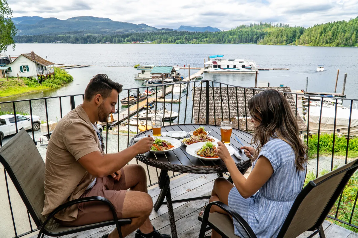 Fish & Duck Pub on Sproat Lake, Port Alberni, BC.