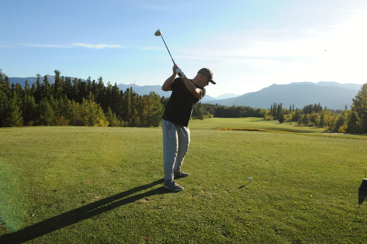 Grande Cache AB golfing Jeremy Derksen ZenSeekers