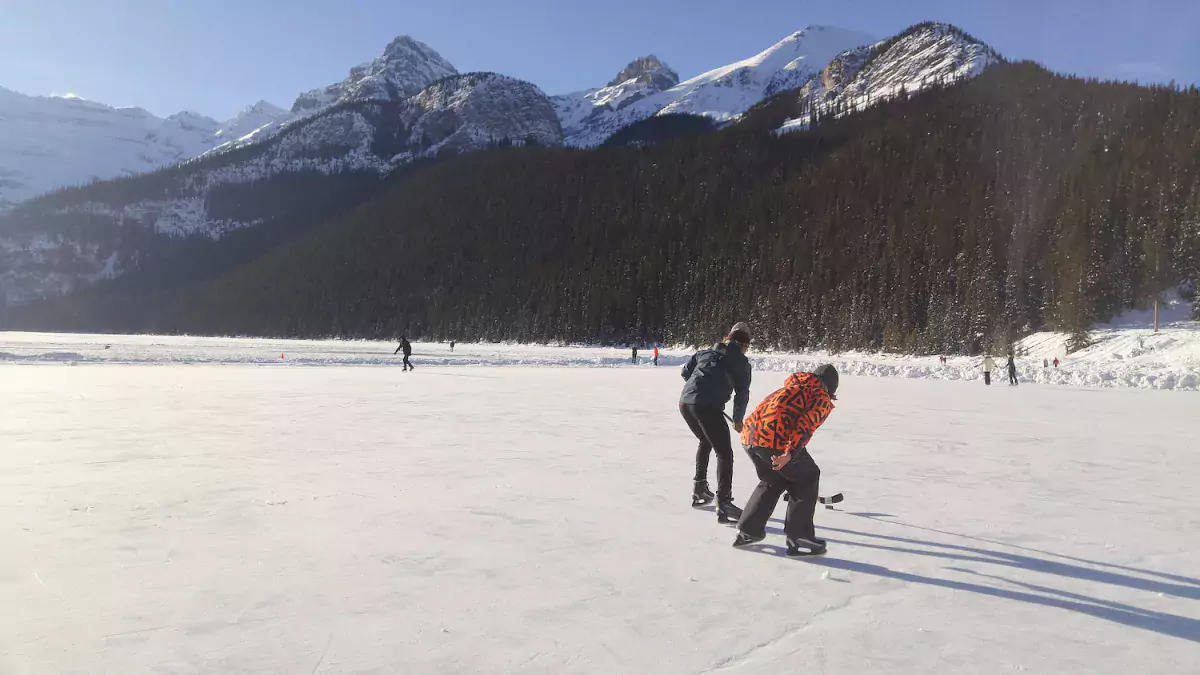 Lake Louise Alberta ice skating Jeremy Derksen