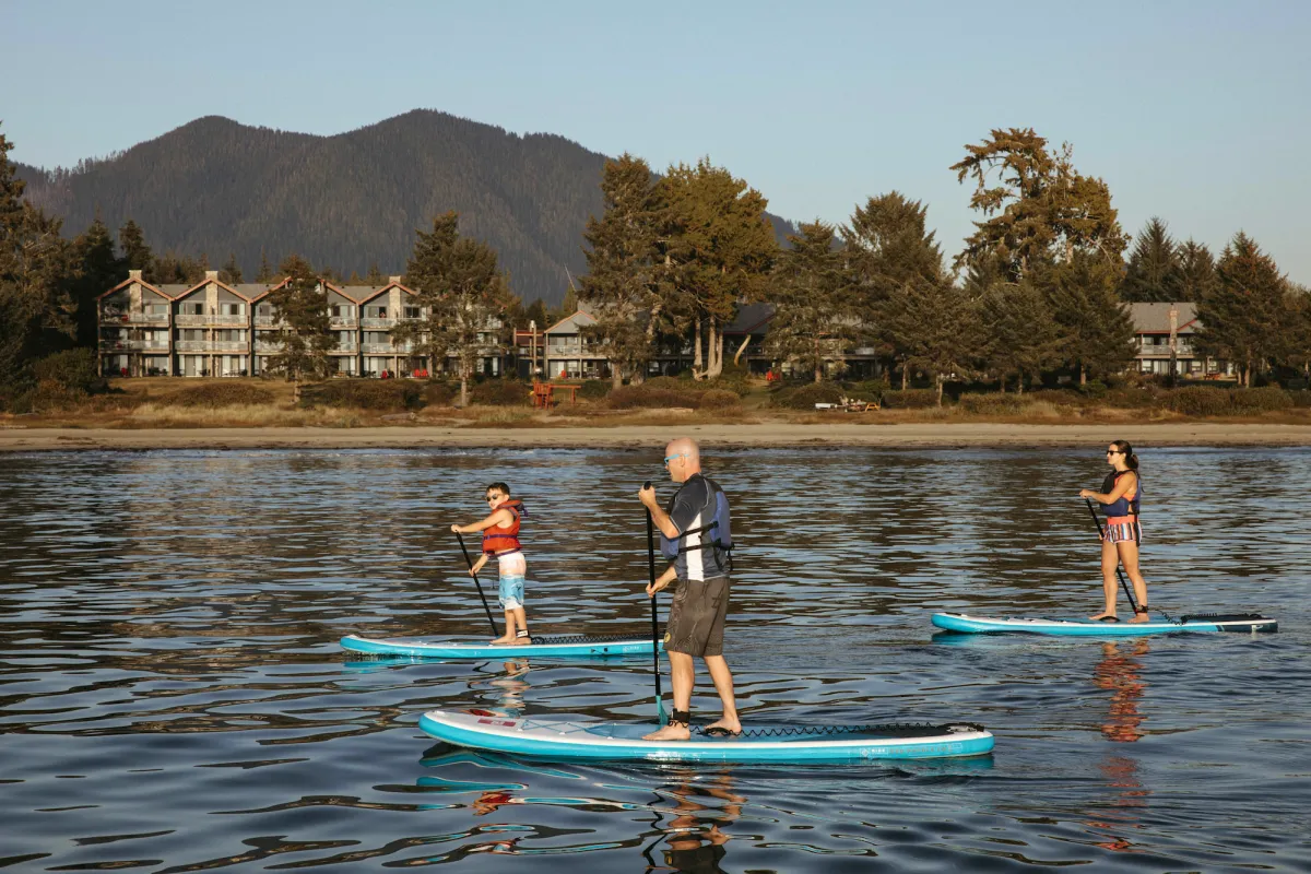 Paddle surf Tin Wis Tofino Melissa Renwick ZenSeekers