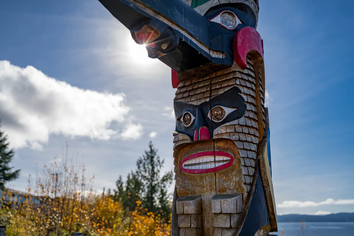 Totem Tla'amin Nation BC Chris Istace