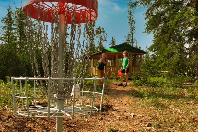 Grande Prairie County Alberta Evergreen disc golf Dee and Jas Jeremy Derkson ZenSeekers